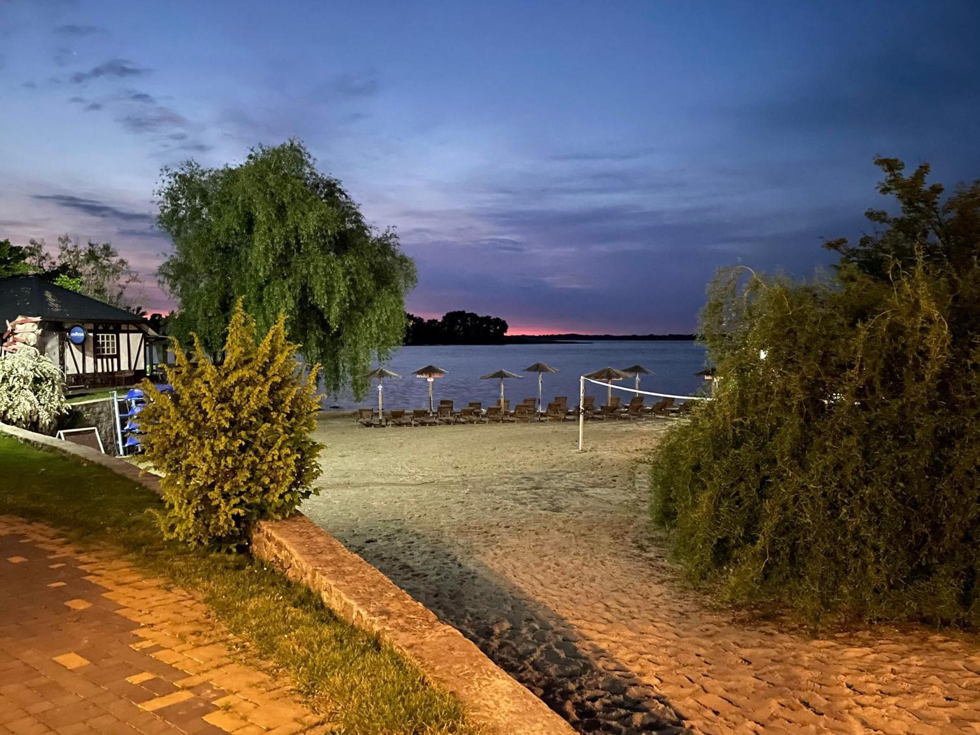 Mayak Resort Kam'yani Potoky Luaran gambar