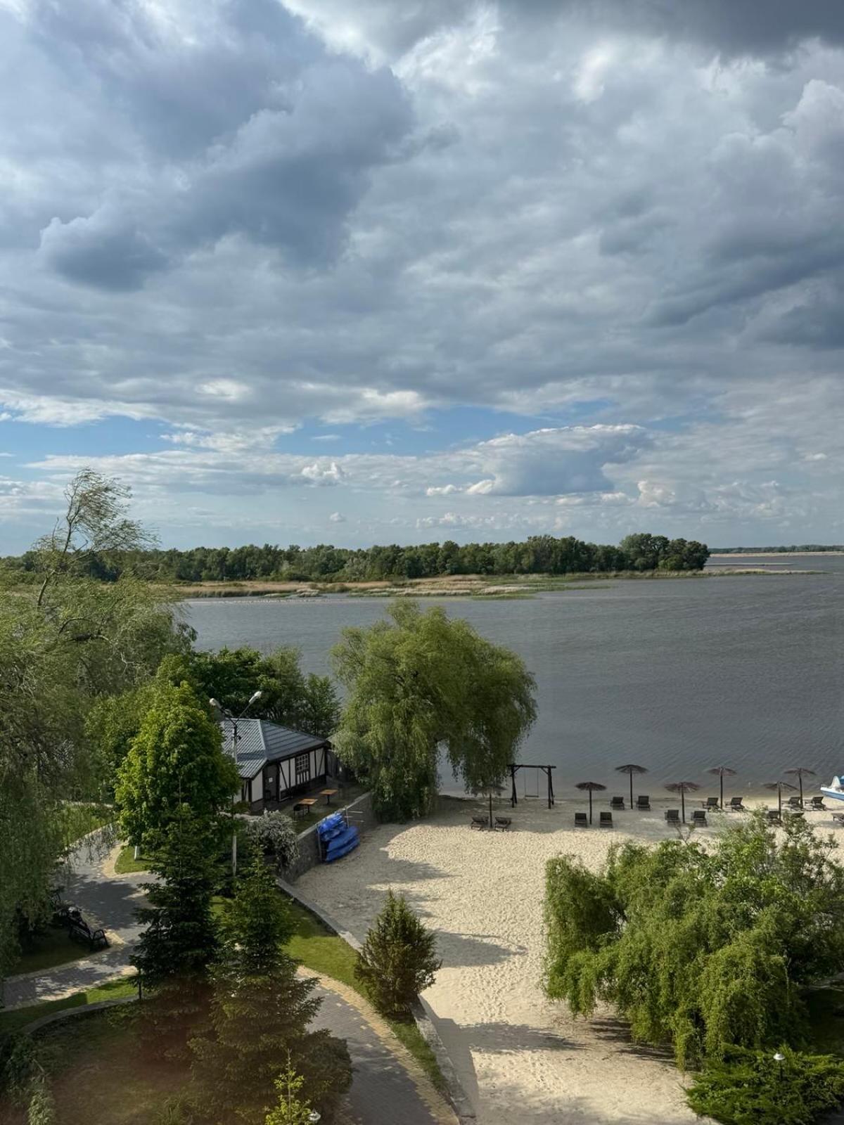 Mayak Resort Kam'yani Potoky Luaran gambar